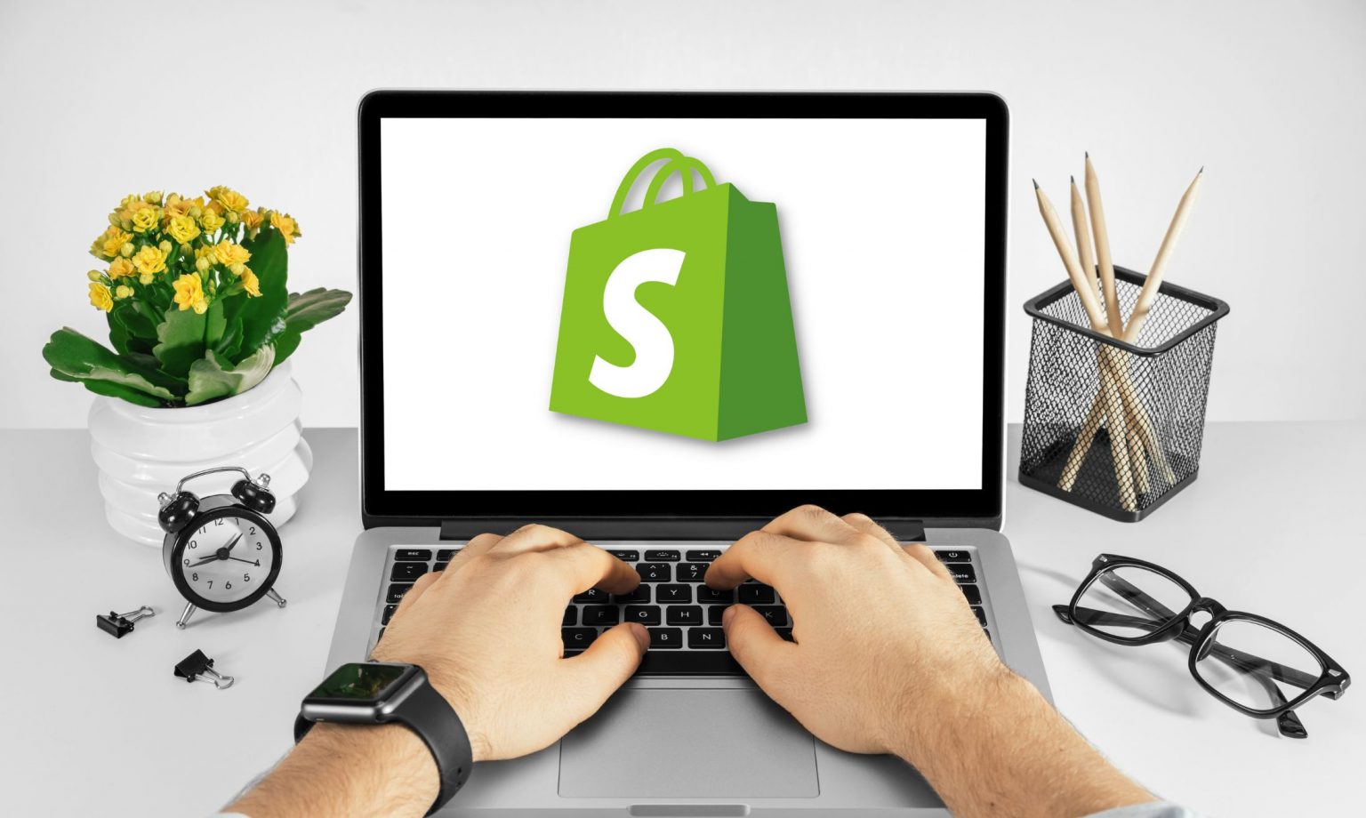 30 Best Free Shopify Apps: Boost Your Store's Performance